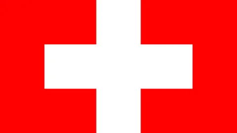 昔日网吧风云榜上的国产佳作，今朝重返战场，携手战友网吧开黑再掀热潮！